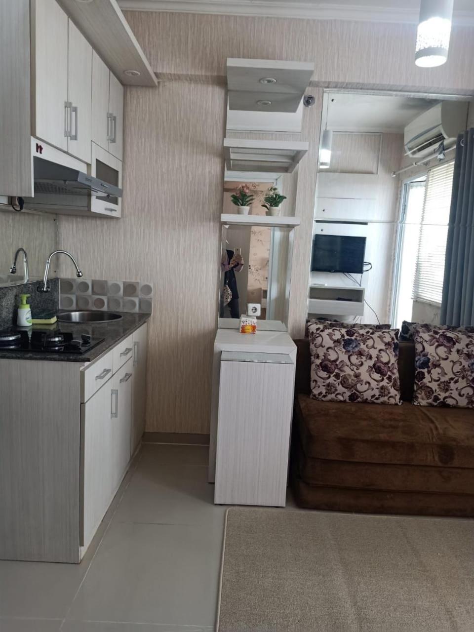 Deluxe Two Badroom Full Furnish * Jakarta